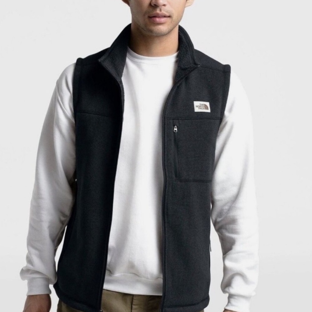 NEW Men's The North Face Gordon Lyons Vest medium in Heathered Black warm fleece - Picture 2 of 10